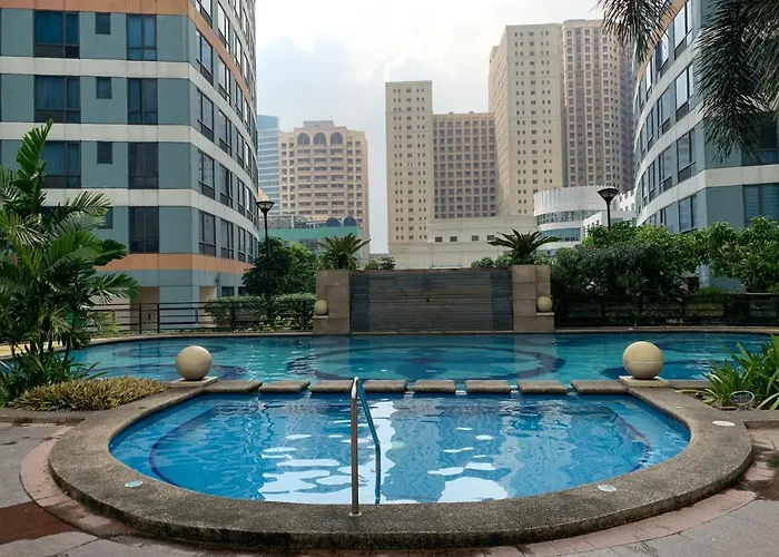 Eastwood Residence Above Eastwood Mall Apartment *